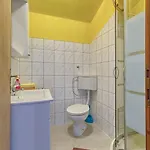 Apartment Ljiljana *